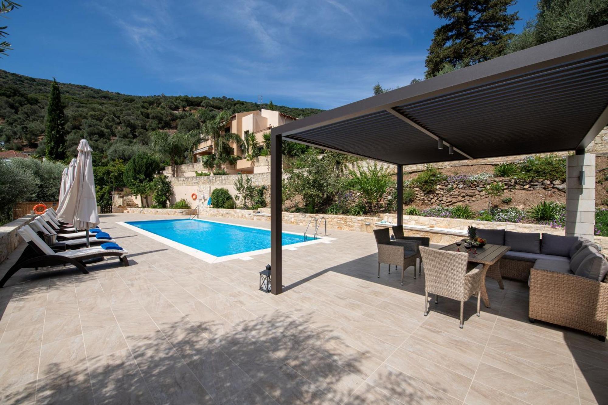 Serenity River Villa Palaiochora Exterior photo